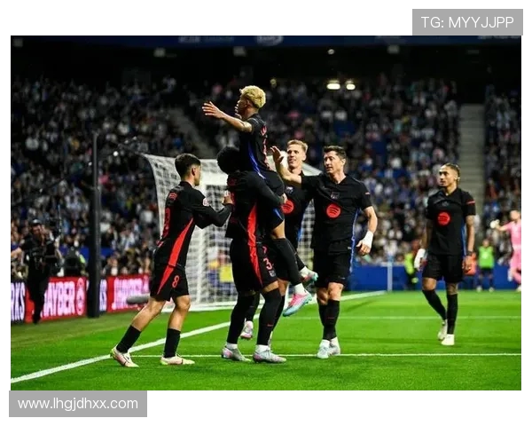 西甲联赛西班牙人对巴萨赛事全回顾 西甲联赛西班牙人对巴萨赛事全回顾