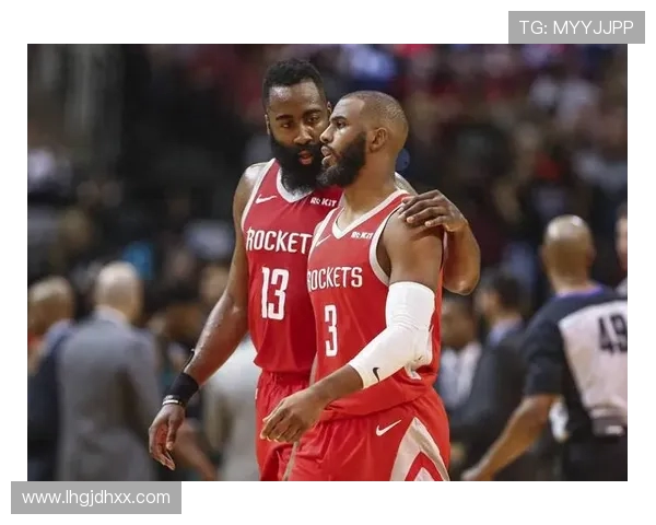 詹姆斯·哈登与克里斯·保罗在火箭队的合作精彩瞬间